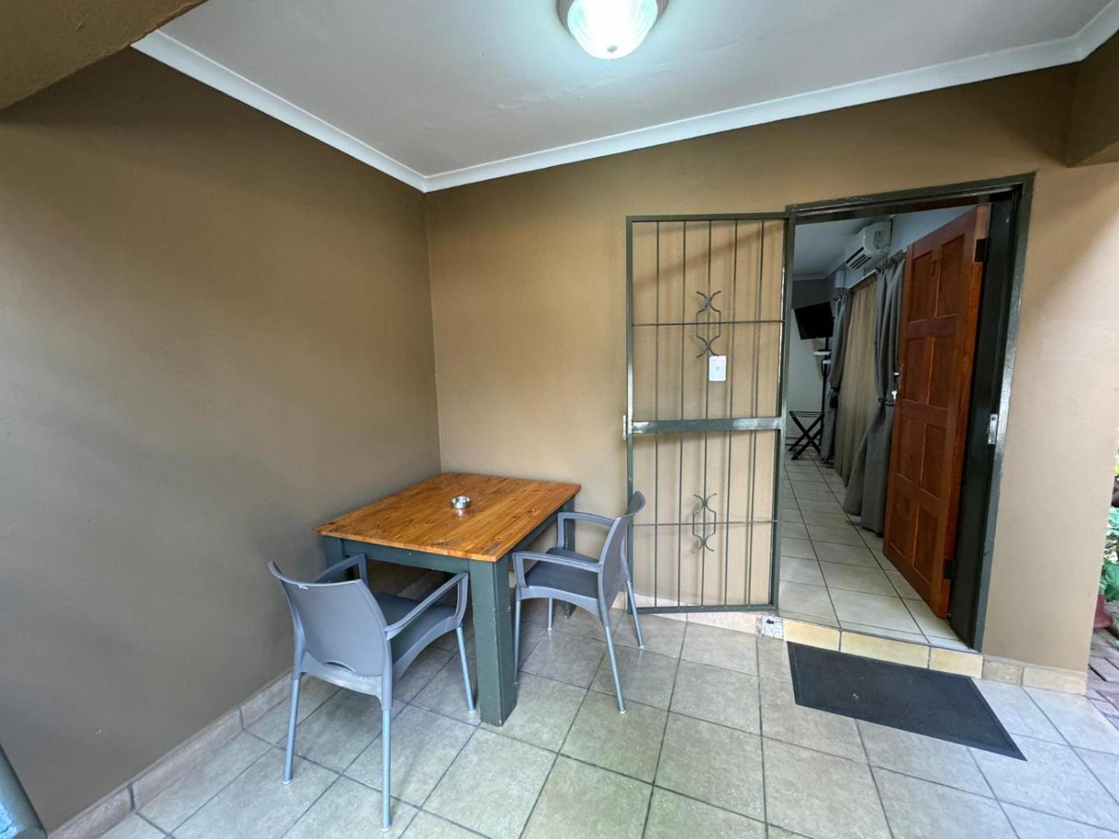 Echo Mountain Inn (Adults Only) Thabazimbi Habitación foto