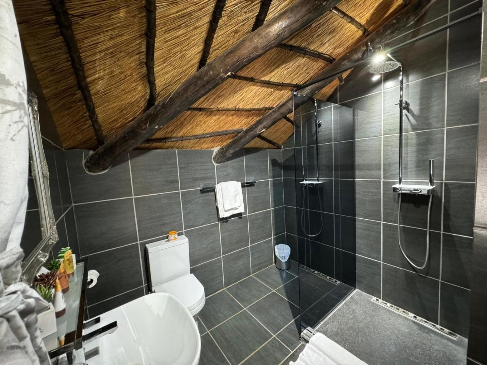 Echo Mountain Inn (Adults Only) Thabazimbi Habitación foto